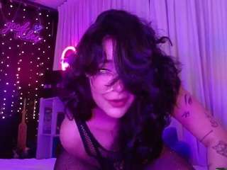laralittle Live Webcam on CamSoda
