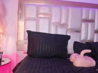 nelared Sex Cam Show
