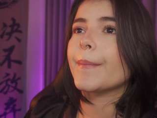 Live webcam model laramartinez on Soda Cams