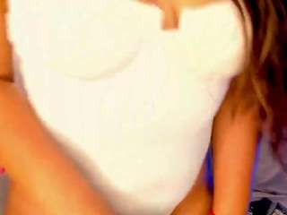 mia-daniels from CamSoda is Freechat