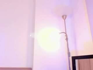 Live cam show with miadanielss