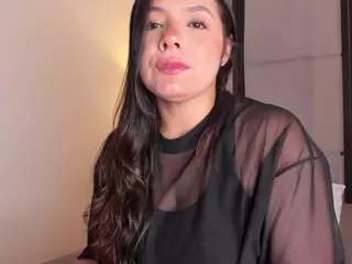 mia-daniels's Live Sex Cam Show
