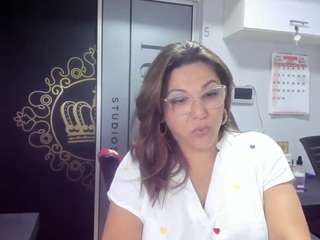 MILF IN REAL OFFICE,  LET ME RATE U C2C, GET MY SNAP AND I SEND U VIDEOS [135 tokens remaining]
