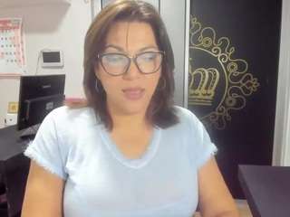 Live webcam model tiffanywiilson on Soda Cams