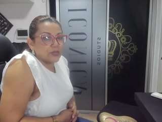tiffanywiilson live profile