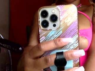 theiconicone webcam
