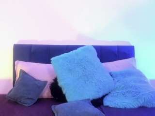  aliceholmes chat room