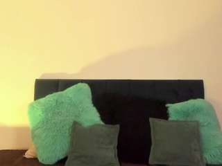  aliceholmes chat room