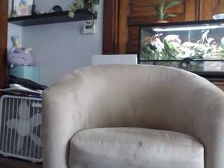 tinytoni Live Webcam on CamSoda