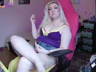 lexygold from CamSoda