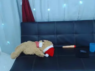 laylanake's Live Sex Cam Show