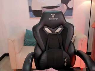 sarahparkerx's CamSoda show and profile