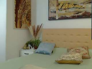 hotgenevieve live cam preview