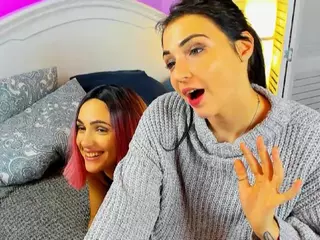 twohotberries's Live Sex Cam Show