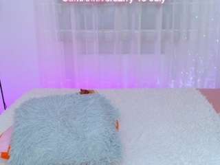 lisa-tease Live Webcam on CamSoda