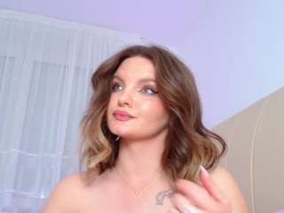 Live webcam model lisa-tease on Soda Cams