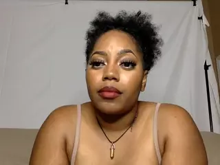 Queen Burgs's Live Sex Cam Show