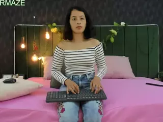 chloemaze's Live Sex Cam Show