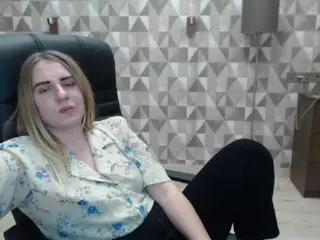 dominikacox's Live Sex Cam Show
