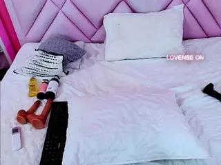 spokykitten's Live Sex Cam Show