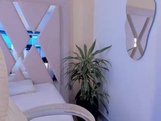 maleja-sexyx Live Webcam on CamSoda