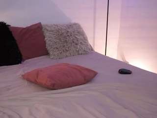 sarahbrooks live cam profile