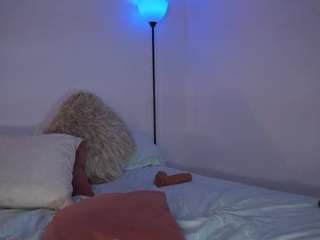 DEEPTHROAT SLUT