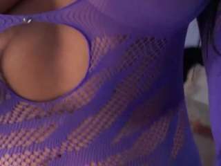 DEEPTHROAT SLUT live cam preview