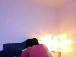 DEEPTHROAT SLUT's Live Sex Cam Show