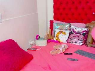 LARAFOXX