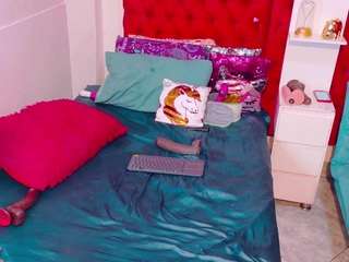 LARAFOXX