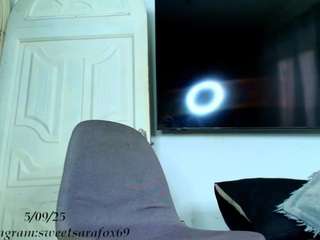 sara-foxxx Live Webcam on CamSoda