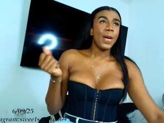 sara-foxxx webcam