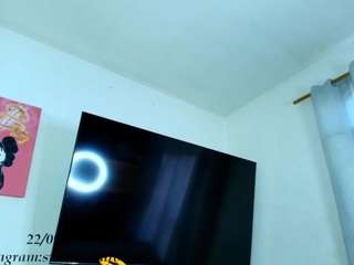 sara-foxxx Live Webcam on CamSoda