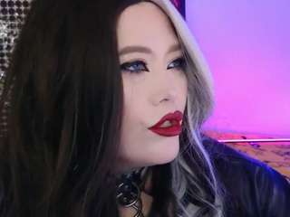 Acest model este live acum. wickedxqueen