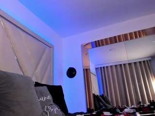 andrea-fernande Live Webcam on CamSoda