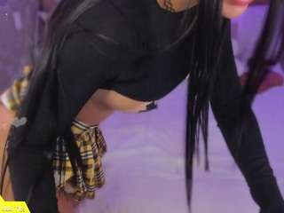 Live webcam model luisabaker on Soda Cams