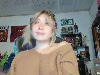 kristen1994 Live Webcam on CamSoda