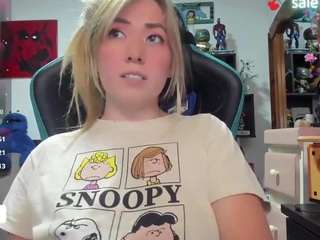 Live webcam model kristen1994 on Soda Cams