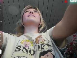 Live webcam model kristen1994 on Soda Cams