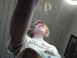 Live webcam model kristen1994 on Soda Cams