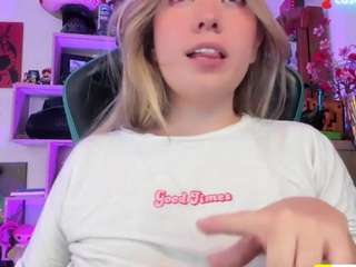 Live webcam model kristen1994 on Soda Cams