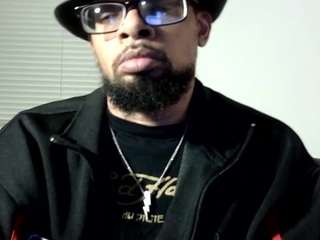 llmywood Live Webcam on {site_name}