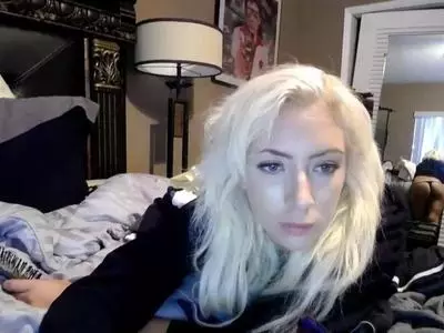 misskellypaige's Live Sex Cam Show