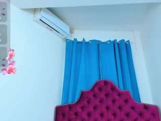 ninadee Webcam Model Profile