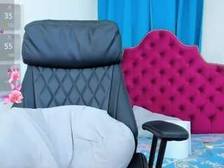 ninadee Live Webcam on CamSoda