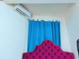 ninadee Sex Cam Show