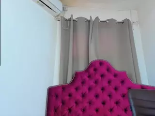 ninadee's Live Sex Cam Show