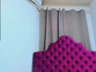 ninadee's Live Sex Cam Show