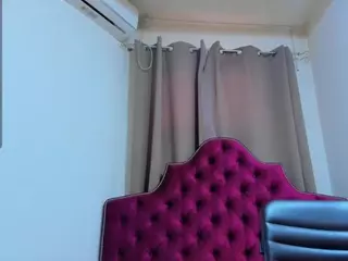 ninadee's Live Sex Cam Show